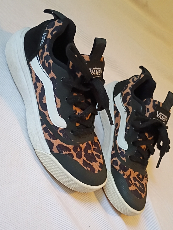 Vans Other - Vans Ultra Range Leopard Print Mesh Sneaker